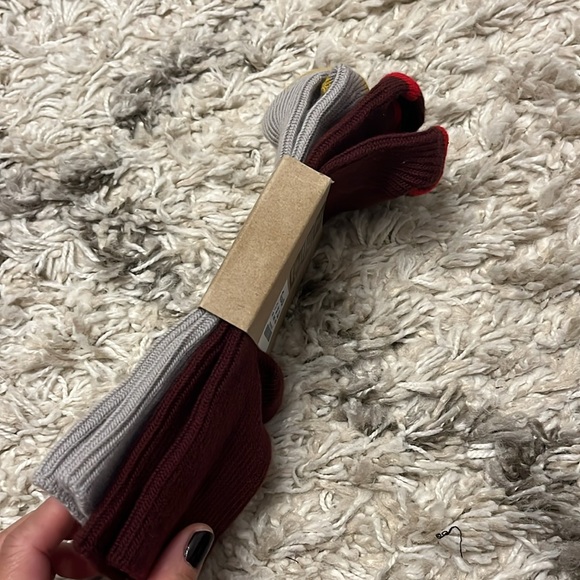 Madewell ankle socks. Two pack. Gray. Burgundy. New. - Picture 3 of 4